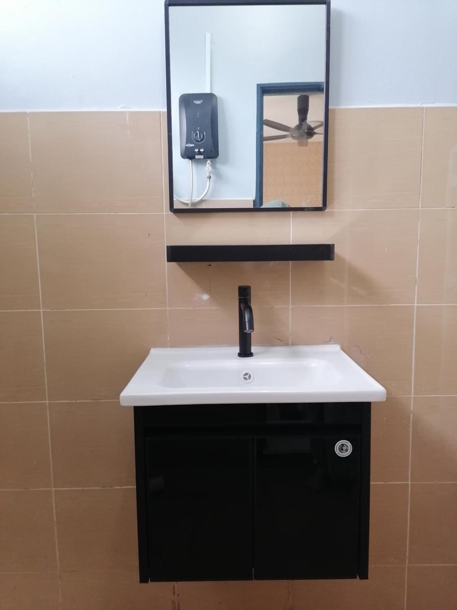 Dkamar Homestay At Desaru, Fully Aircond, Wifi, Coway, Street View 4 Min To Desaru Beach Kangkar Chemaran Dış mekan fotoğraf