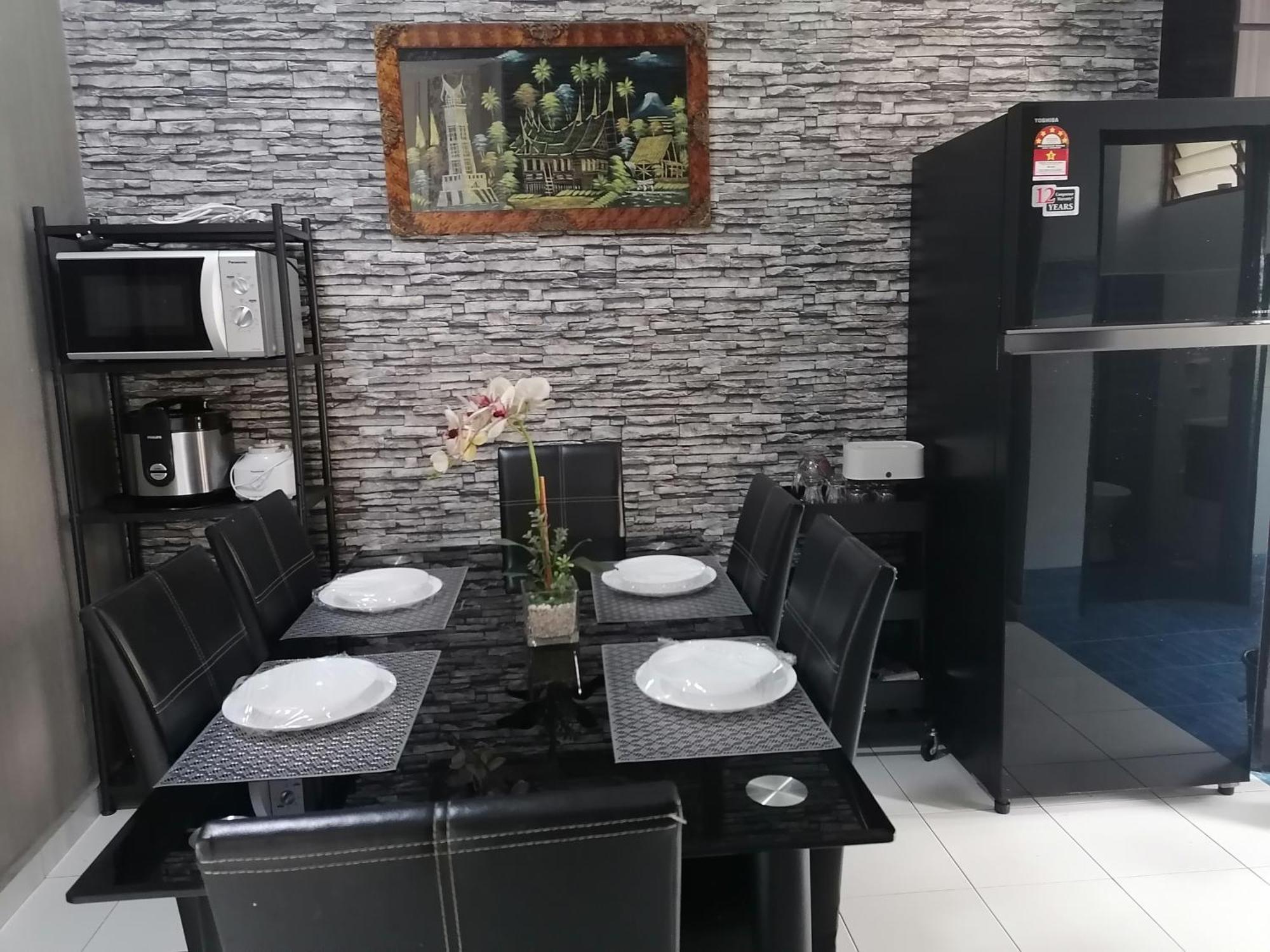 Dkamar Homestay At Desaru, Fully Aircond, Wifi, Coway, Street View 4 Min To Desaru Beach Kangkar Chemaran Dış mekan fotoğraf