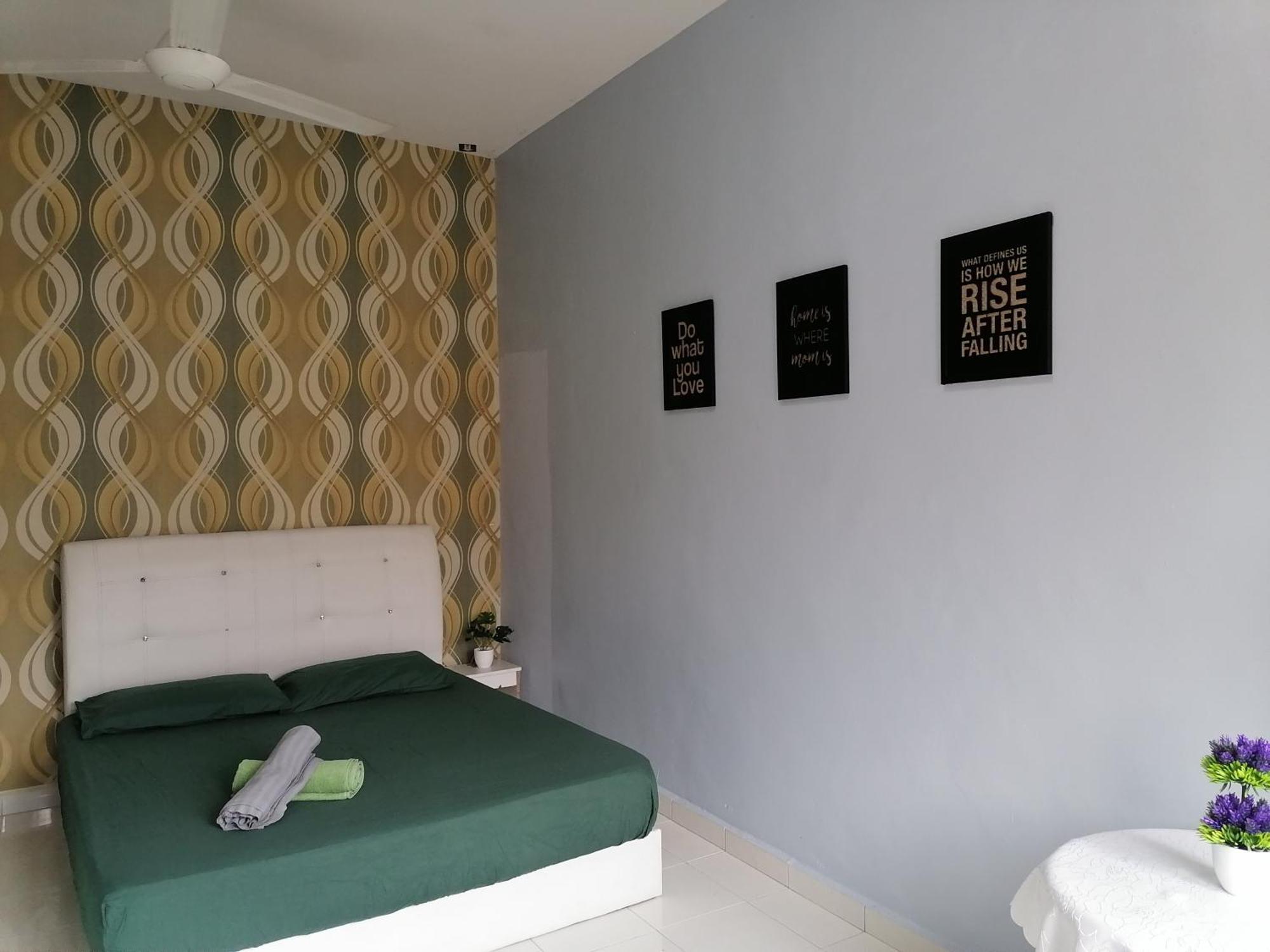Dkamar Homestay At Desaru, Fully Aircond, Wifi, Coway, Street View 4 Min To Desaru Beach Kangkar Chemaran Dış mekan fotoğraf