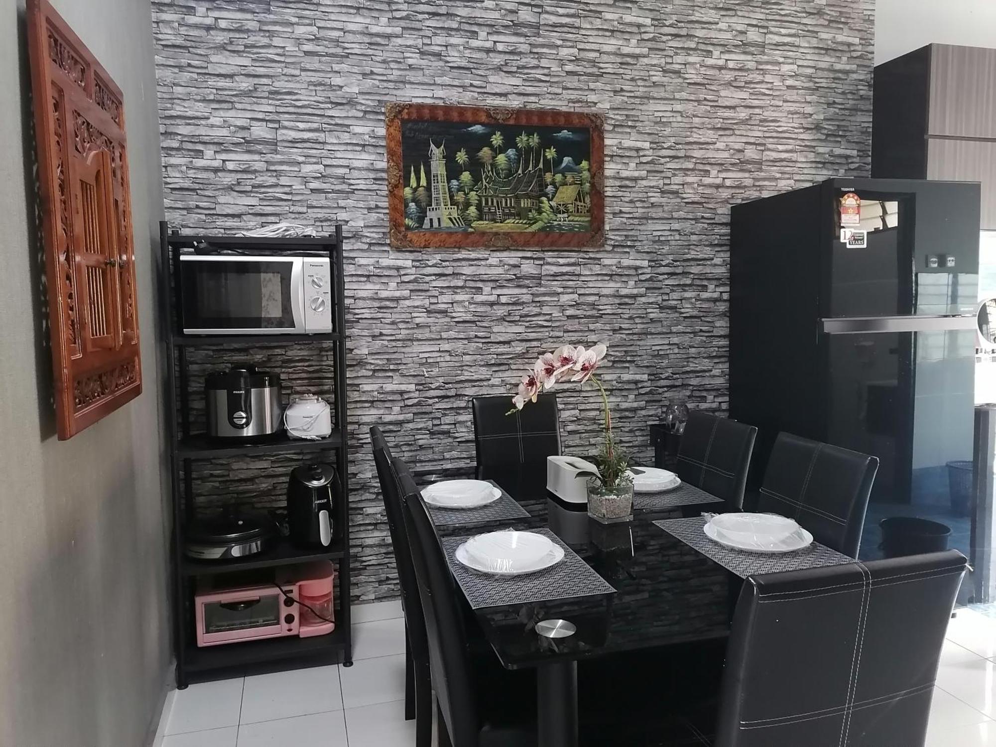 Dkamar Homestay At Desaru, Fully Aircond, Wifi, Coway, Street View 4 Min To Desaru Beach Kangkar Chemaran Dış mekan fotoğraf